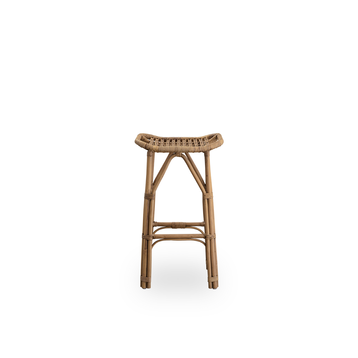 Front view of the Salsa rattan barstool with footrest and curved seat.
Handcrafted from high-quality Indonesian rattan. Height 79 cm.