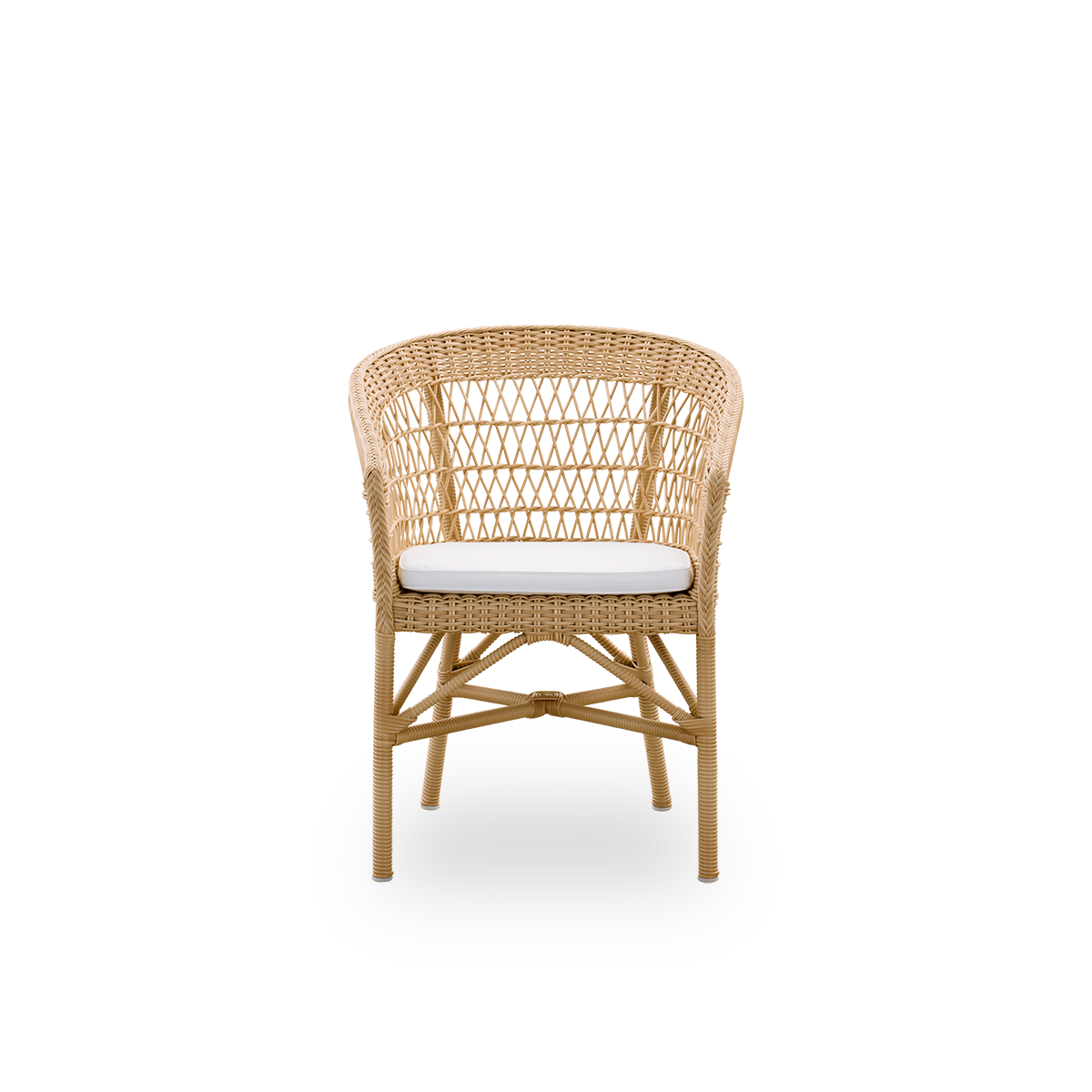 Front view of the Emma outdoor dining chair in natural color, inspired by British colonial style. Round backrest transitions into armrests. Aluminium frame fully woven with ArtFibre.