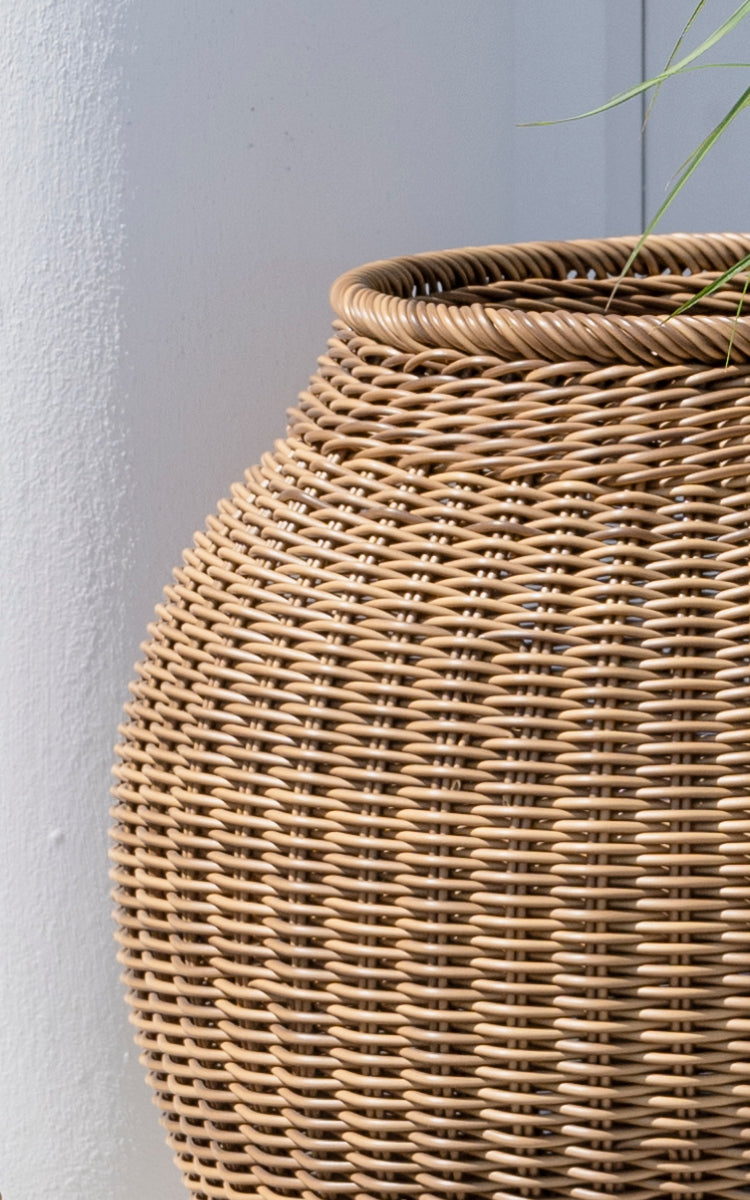 This is a close-up image of Ellis Basket in chestnut core weave ArtFibre Aluminium.