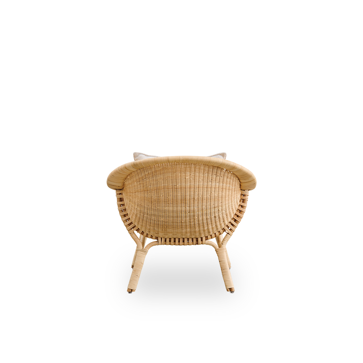 Plain back view of Madame Exterior lounge chair designed by Nanna & Jørgen Ditzel. Fully woven rattan lounge chair with soft, feminine shell-shaped design.