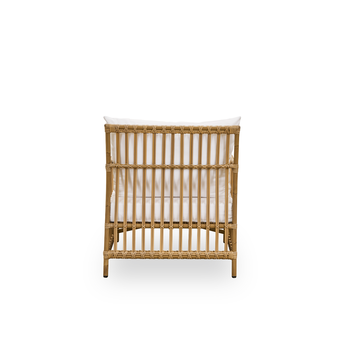 Plain back view of Caroline Exterior Lounge Chair in the color antique brown, simple and elegant Danish design. The frame of the chair is made from aluminum with elegant ArtFibre details. The design is minimalistic and elegant.