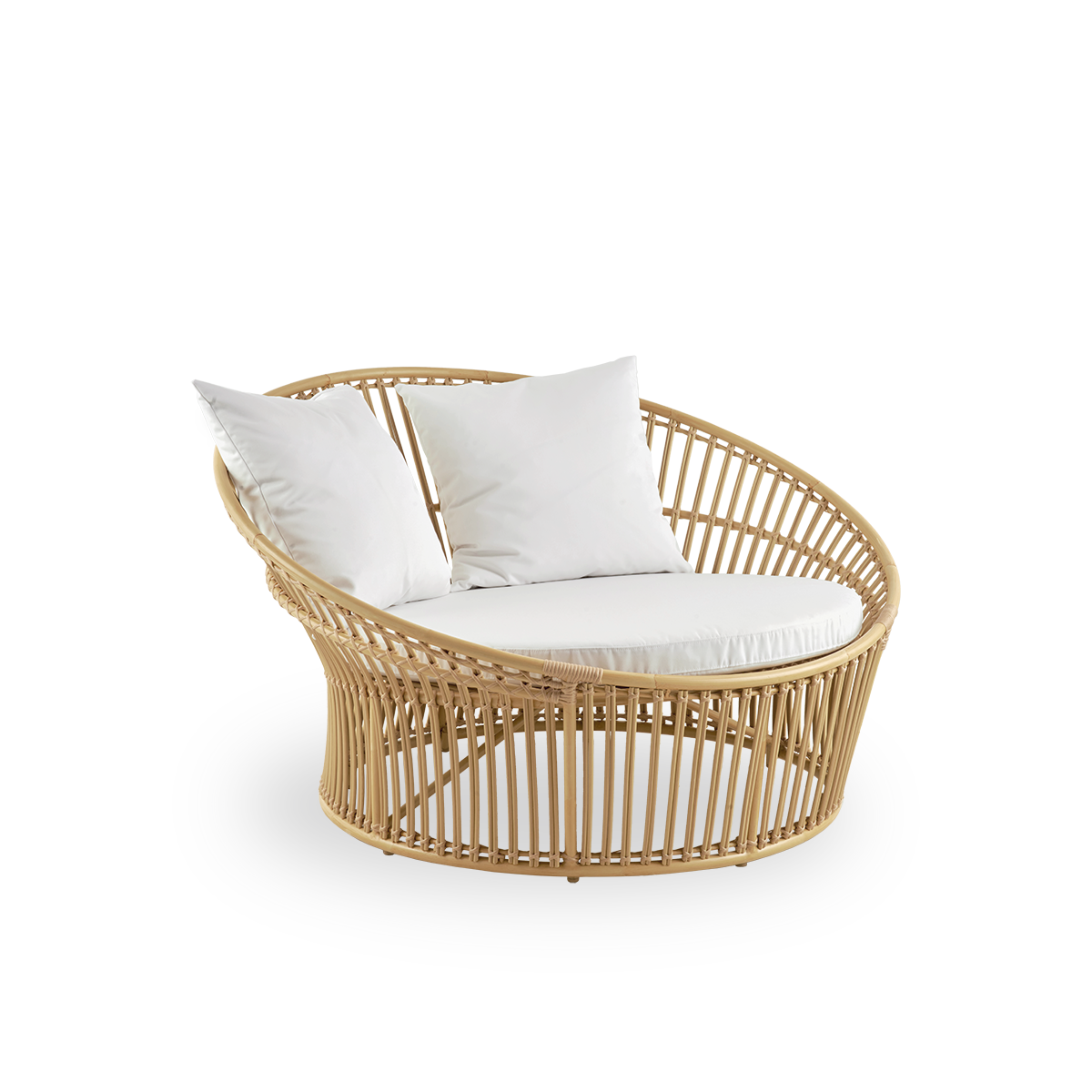 Side view of Olympia Nest Exterior, luxurious Danish design outdoor love nest with open weave and curved back. Aluminium frame in rattan-look with ArtFibre windings.