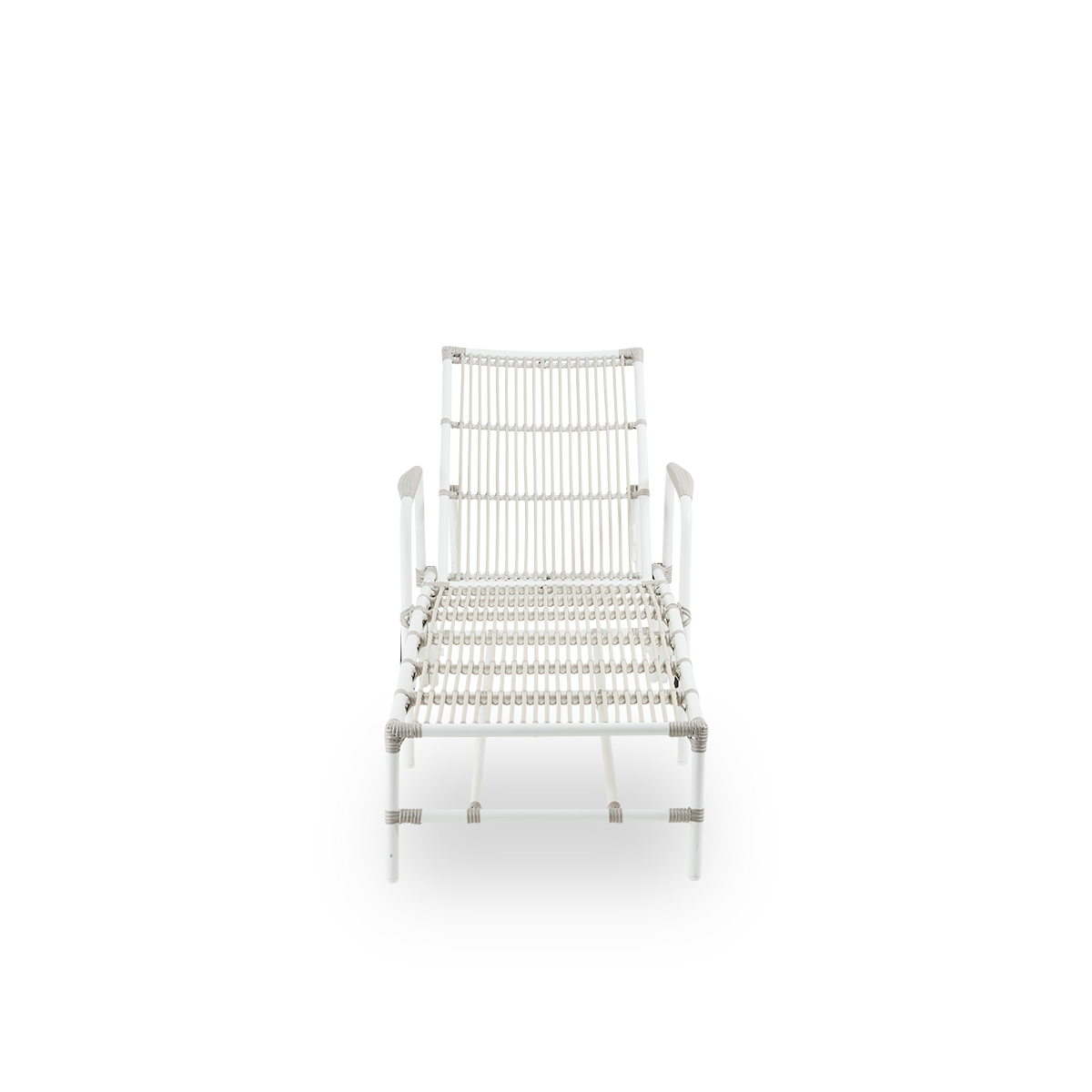 Front view of Josephine sunbed with adjustable backrest and wheels for easy mobility, aluminium frame in Dove White color with ArtFibre windings.