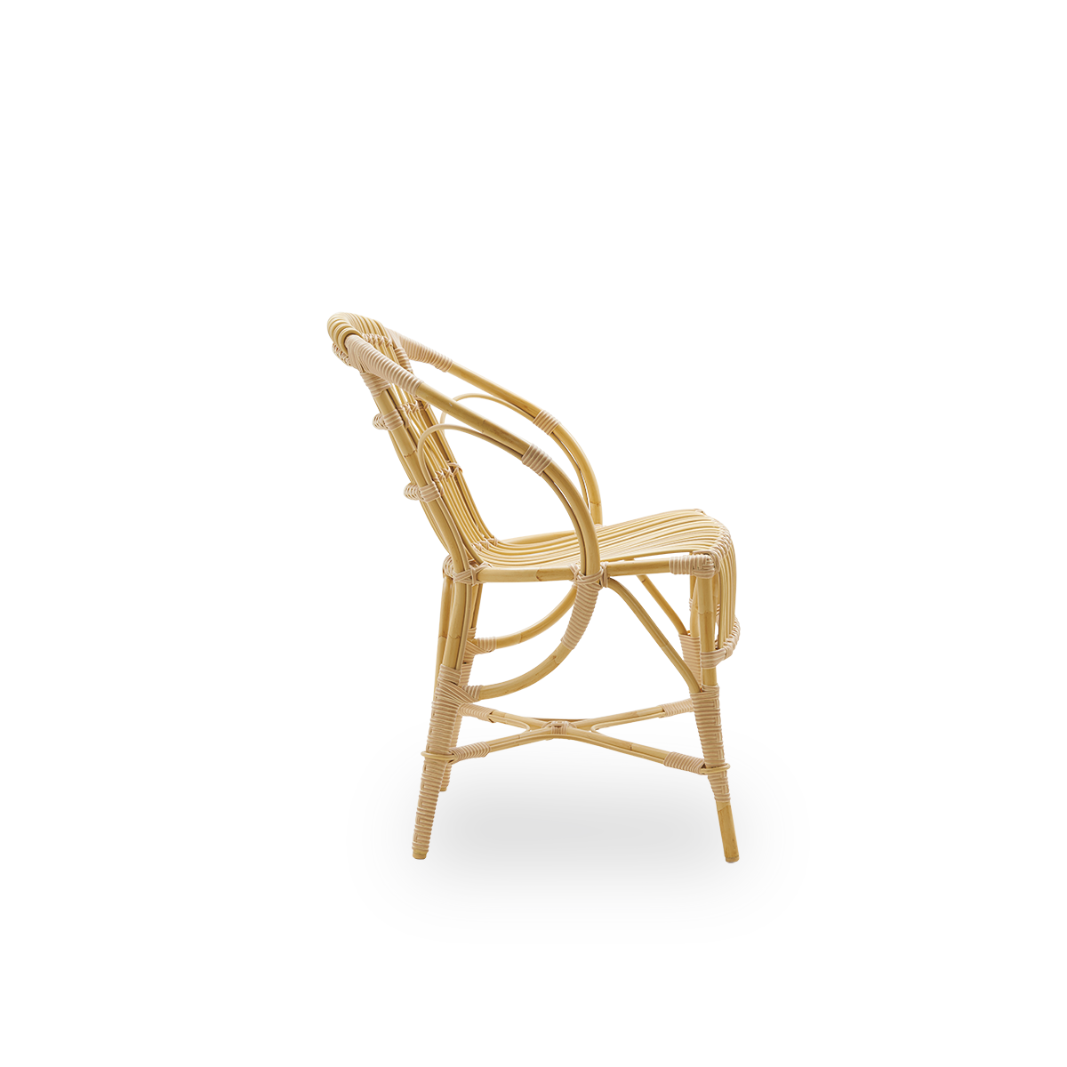 Plain side view of Robert Exterior lounge chair designed by Robert W. Aluminium frame in rattan look with ArtFibre bindings with detailed woven seat and backrest.