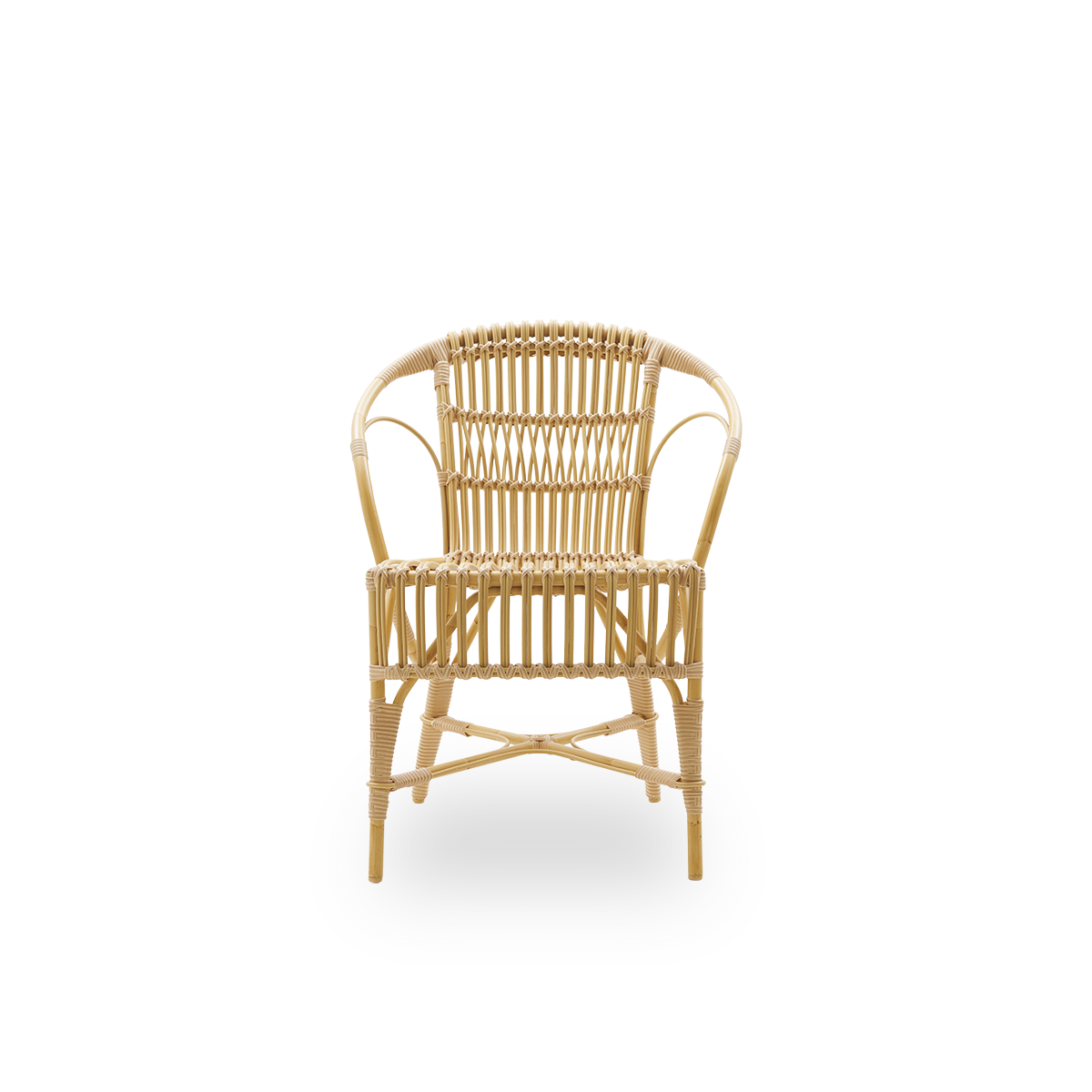 Front view of the Robert Exterior lounge chair designed by Robert W.
Aluminium frame in rattan look with ArtFibre bindings and detailed woven seat and backrest.