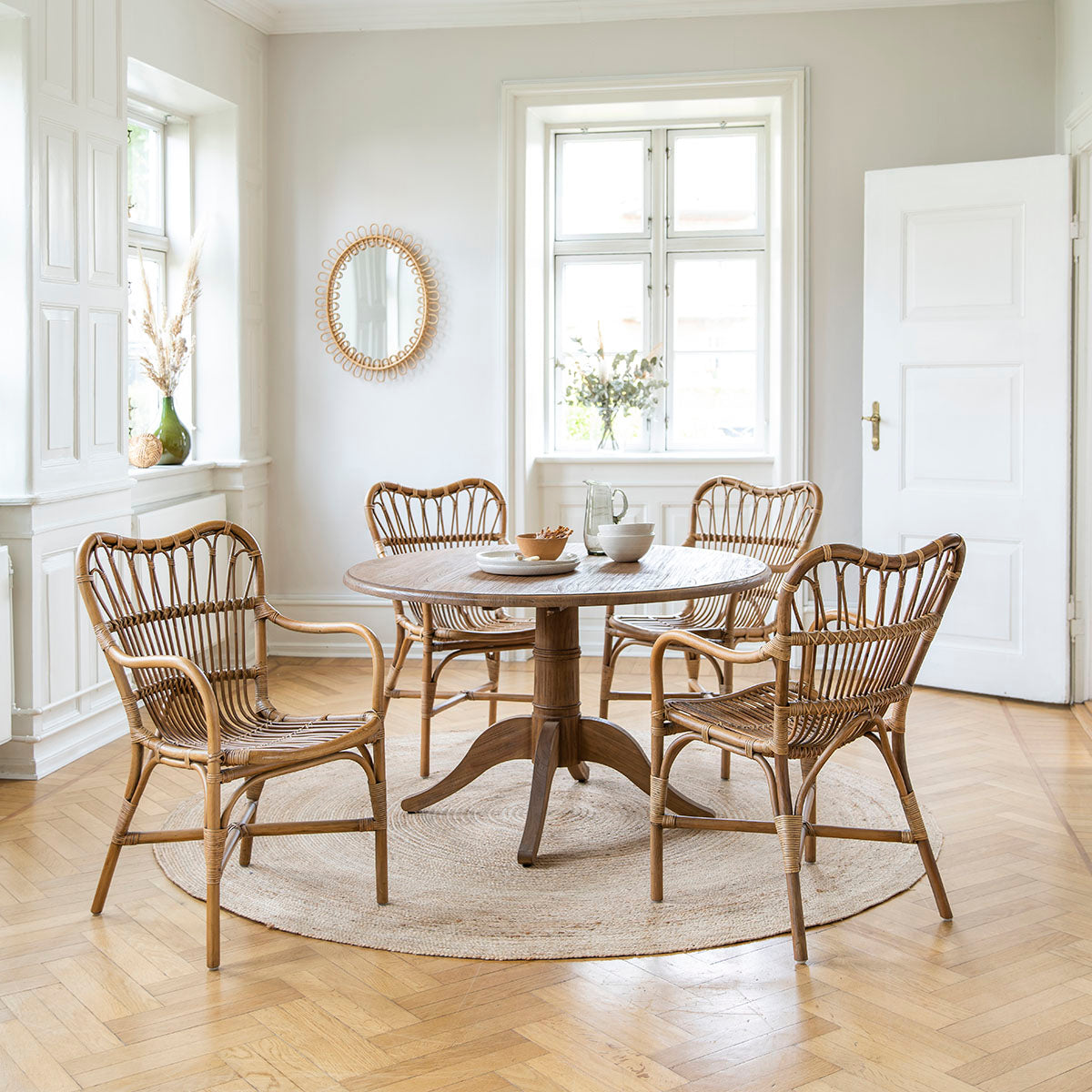 Michel Teak Dining Table Ø120