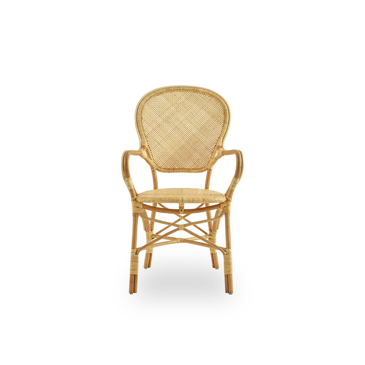Front view of the Rossini dining armchair made in natural rattan.
Elegant wicker chair with round backrest and armrests in a simple design. Handcrafted from high-quality rattan.