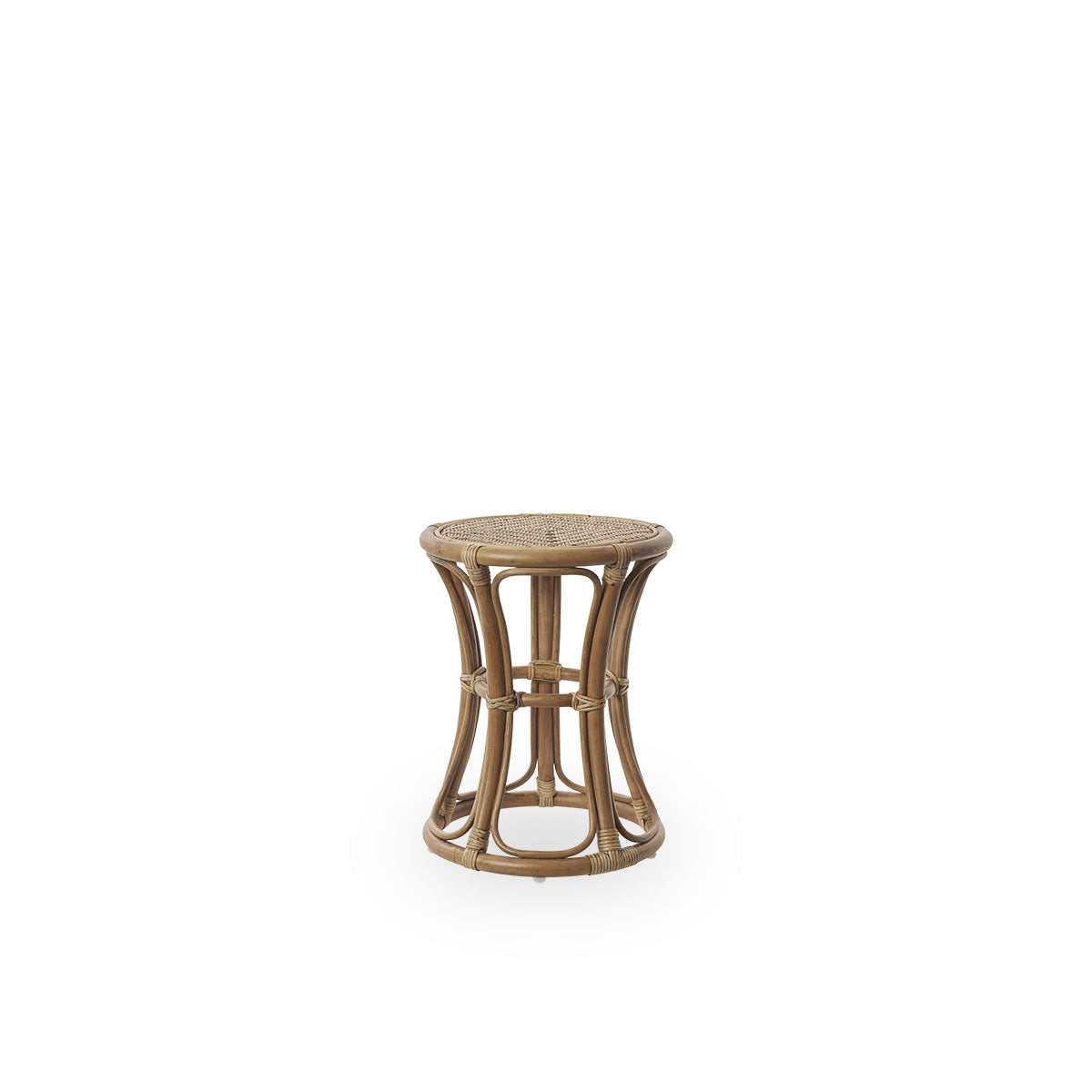 Side view of Bella stool, a versatile stool in antique rattan, handcrafted in indonesian high quality rattan