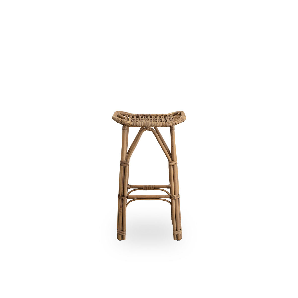 Front view of the Salsa rattan barstool with footrest and curved seat.
Handcrafted from high-quality Indonesian rattan. Height 79 cm.