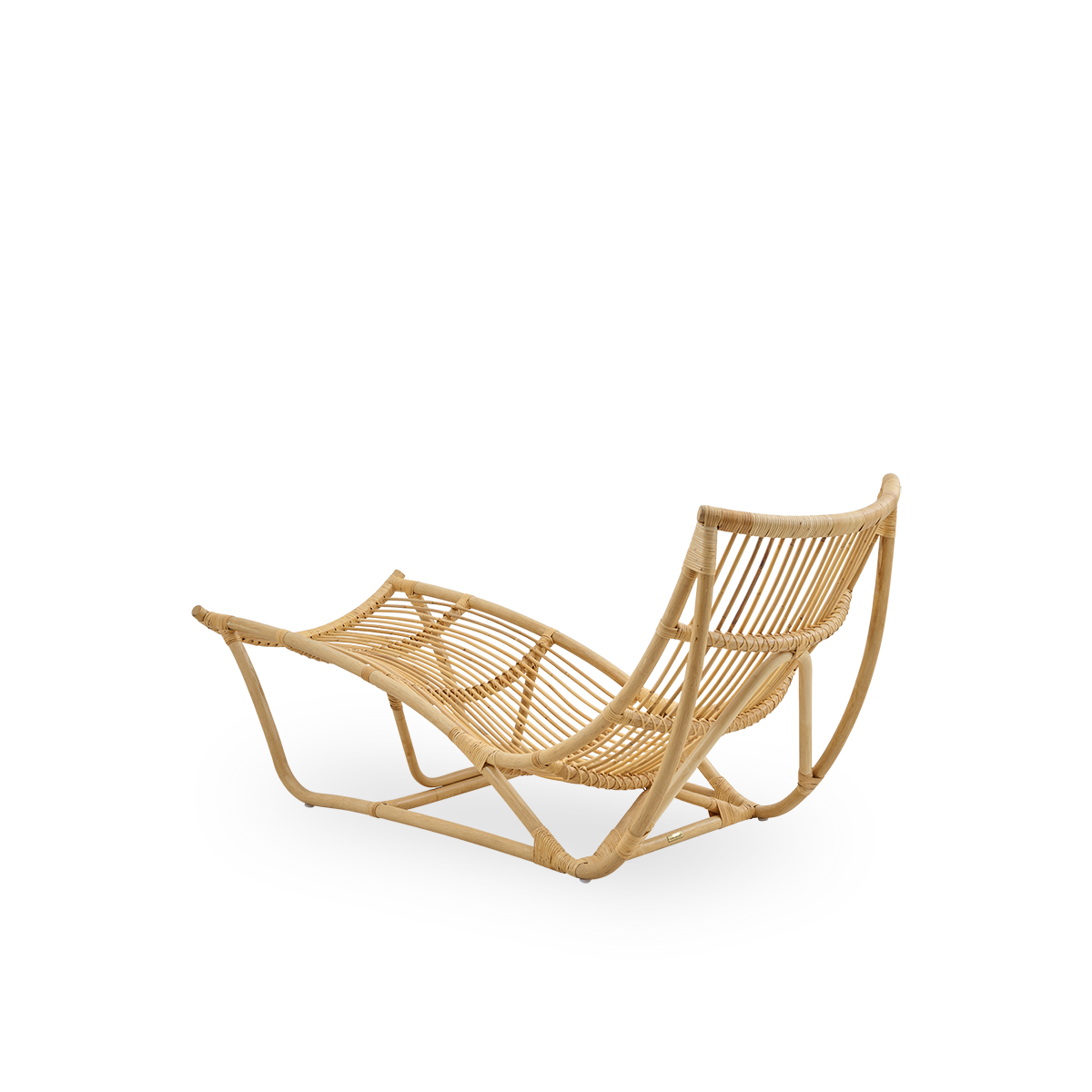 Plain back view of Michelangelo daybed in Natural rattan color. Handcrafted from high-quality Indonesian rattan.