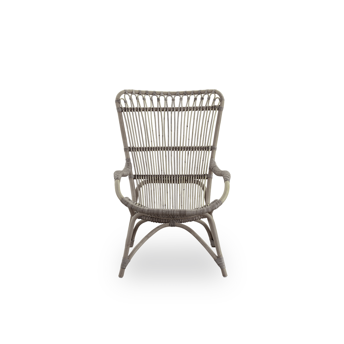 Front view of the Monet lounge chair with high backrest and armrests presented in taupe color.
Handcrafted from high-quality Indonesian rattan.
