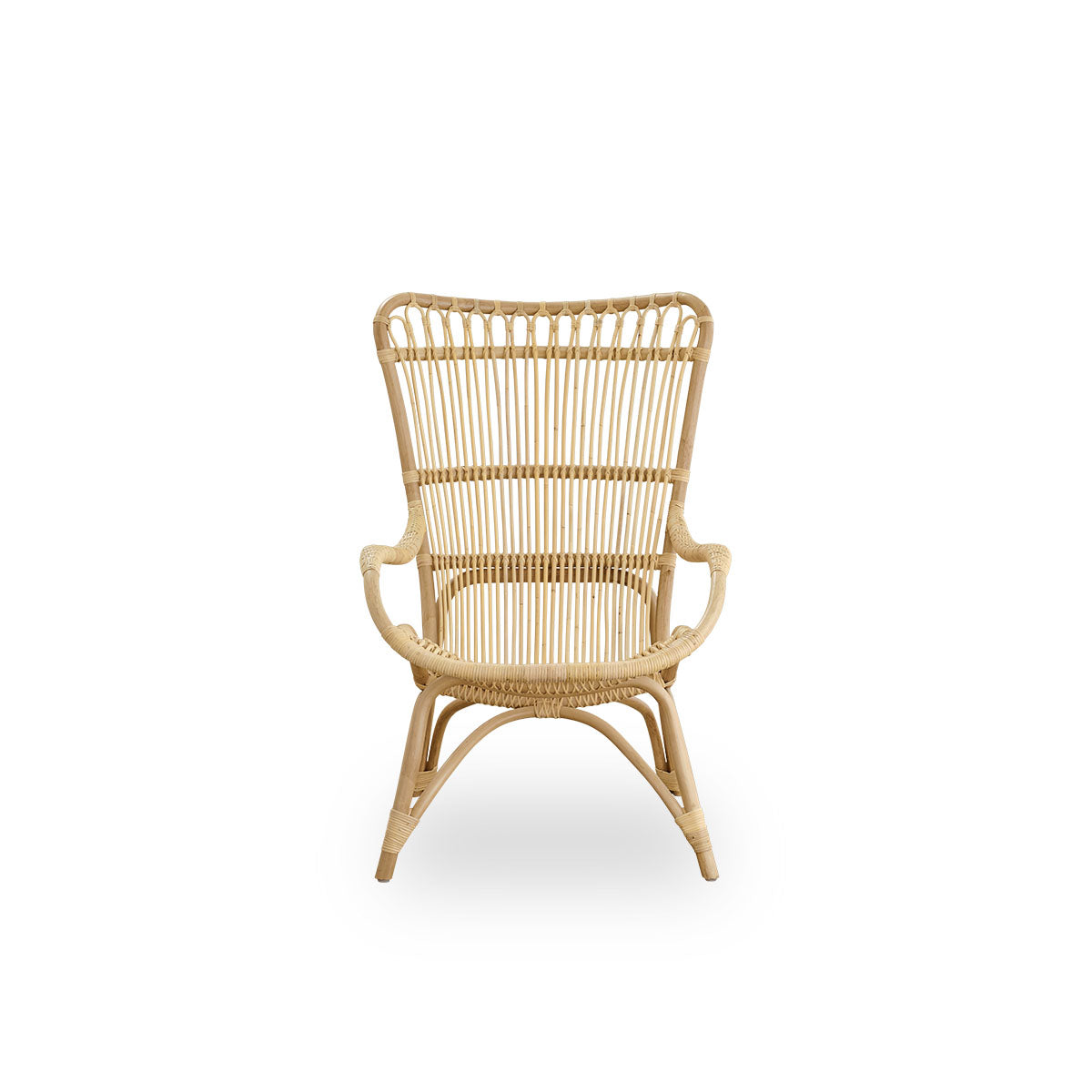 Front view of the Monet lounge chair with high backrest and armrests presented in natural rattan.
Handcrafted from high-quality Indonesian rattan.