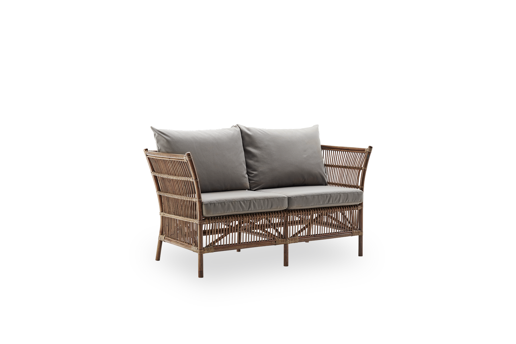 Side view of Donatello 2-seater wicker sofa in Antique brown color. The sofa has a boxy design with strict lines handcrafted from high-quality Indonesian rattan.