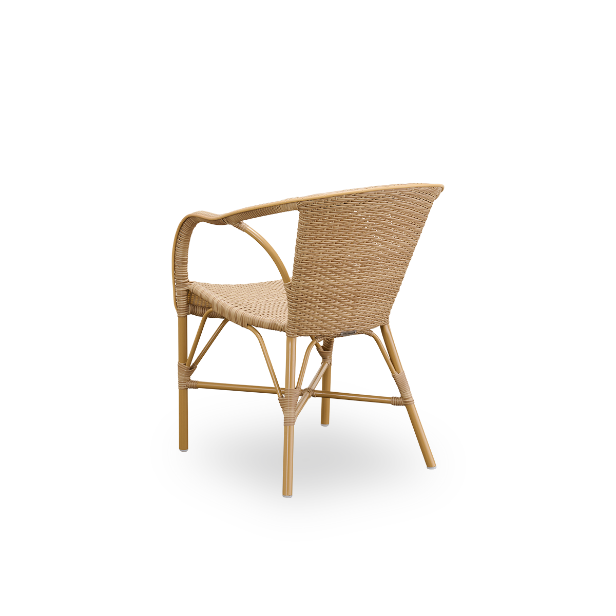 Back side view of the Madeleine outdoor dining armchair.
Aluminum frame in almond color with seat and backrest woven with ArtFibre in natural color.