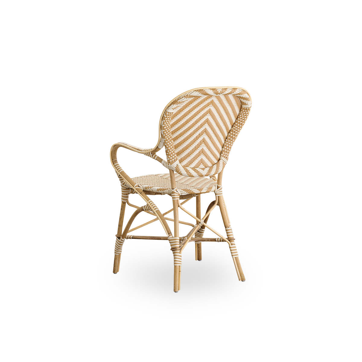 Back side view of the Isabell dining chair with armrests.
Rattan frame with seat and backrest made in ArtFibre in an ivory and grey herringbone pattern. Inspired by 1950s bistro design.