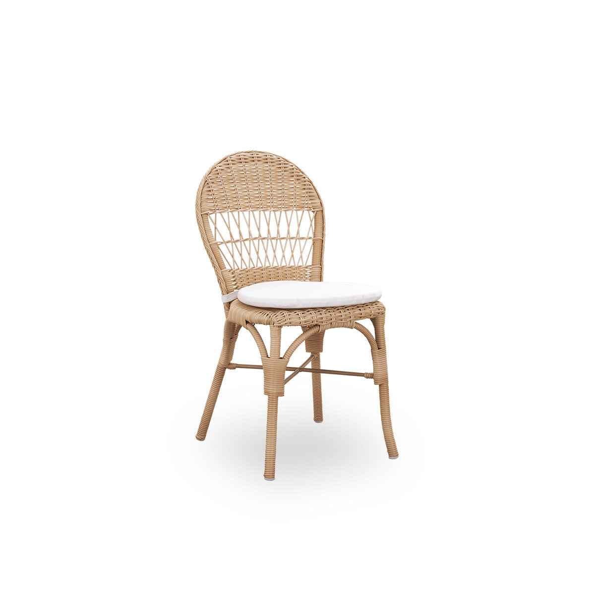 Side view of Ofelia outdoor dining chair in antique Natural color. A smaller dining chair without armrest made of aluminium frame fully woven with ArtFibre.