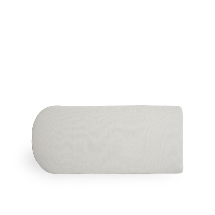 Image of Seat cushion | Olivia Exterior Chaiselounge presented with white fabric
