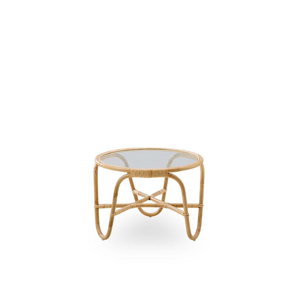 Side view of the The Charlottenborg coffee table designed by Arne Jacobsen, a round wicker coffee table with integrated glass top, handcrafted from high-quality Indonesian rattan.