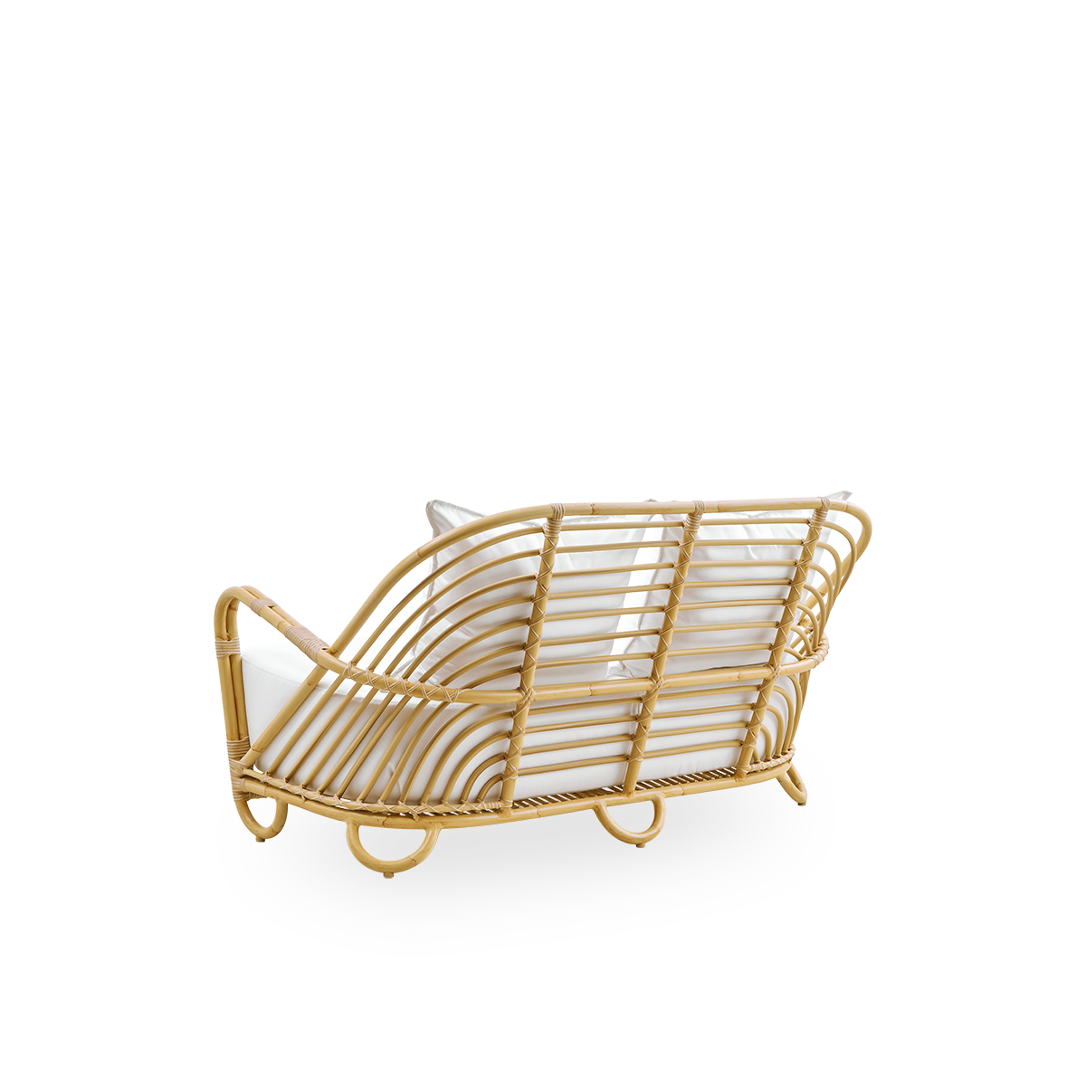 Plain back view of the Charlottenborg Exterior 2-seater sofa in rattan look, designed by Arne Jacobsen. The sofa features a curved back and armrests integrated into the base, handcrafted with an Alu-Rattan frame and woven ArtFibre details.