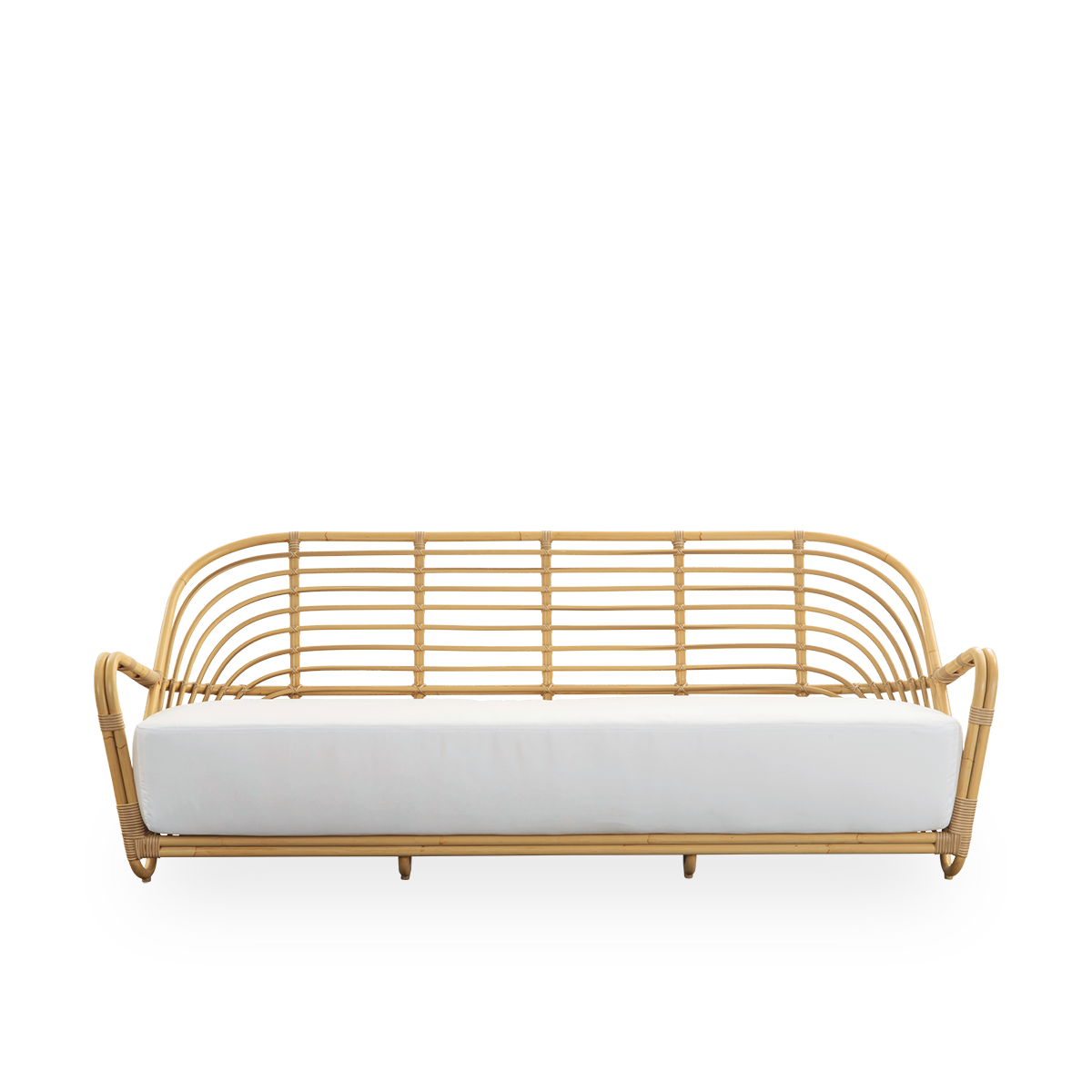 Front view of the Charlottenborg Exterior 3-seater sofa in rattan look, designed by Arne Jacobsen. The sofa features a curved back and armrests integrated into the base, handcrafted with an Alu-Rattan frame and woven ArtFibre details.
