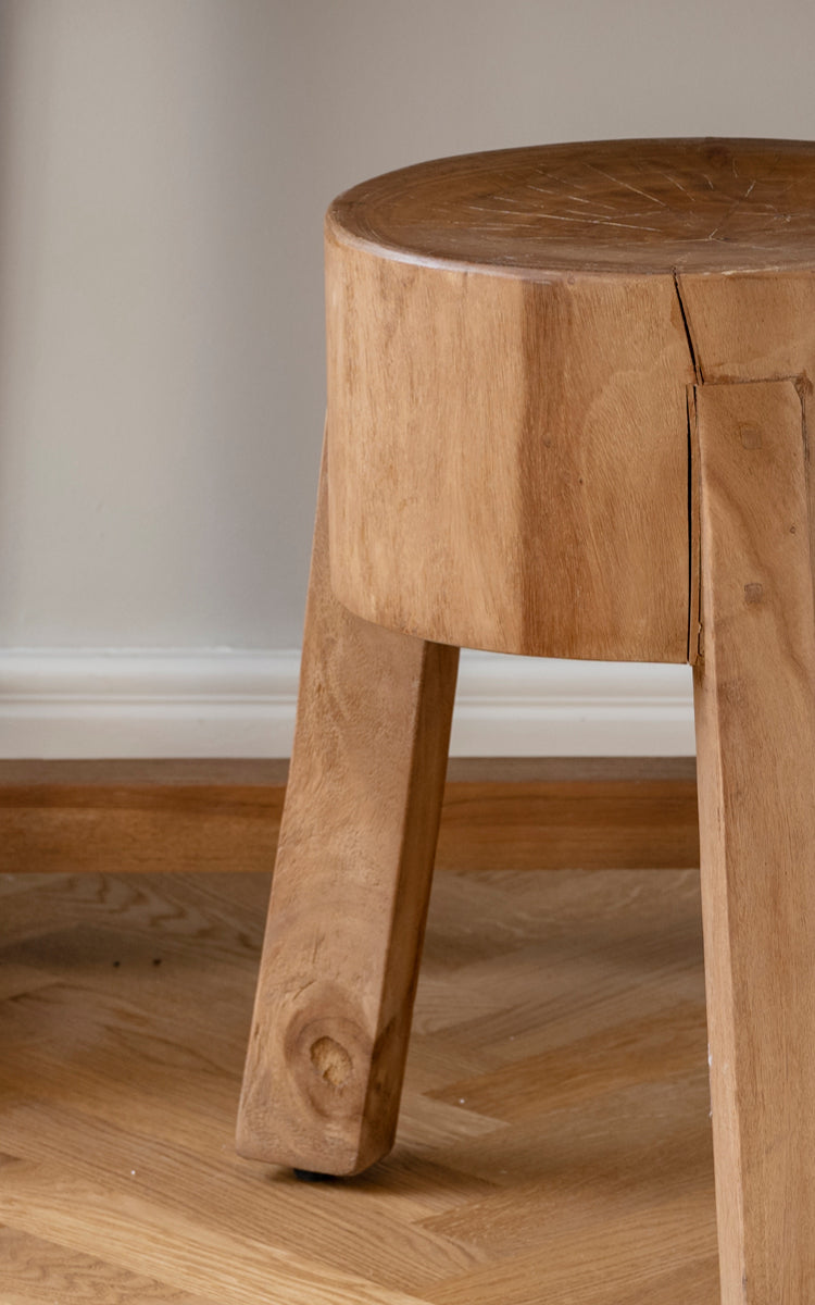 Round rustic teak stool | Roger Stool
