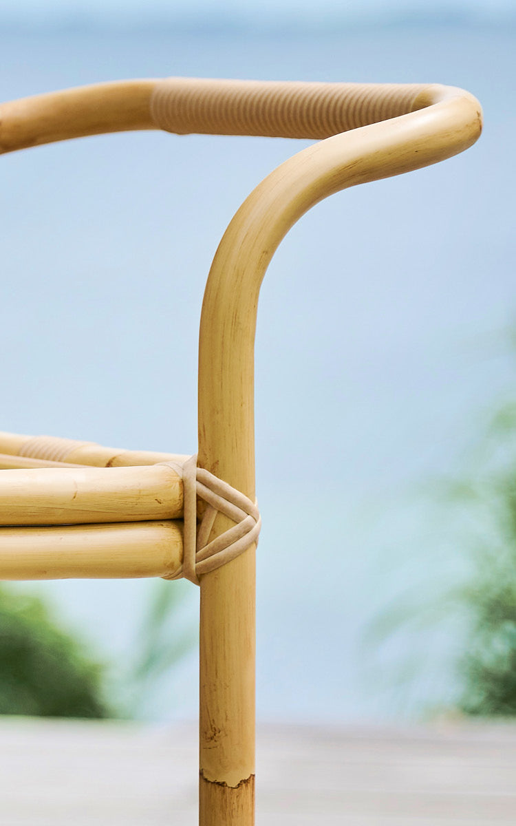 This is a close-up image of Carlo Exterior Trolley in natural Aluminium ArtFibre.