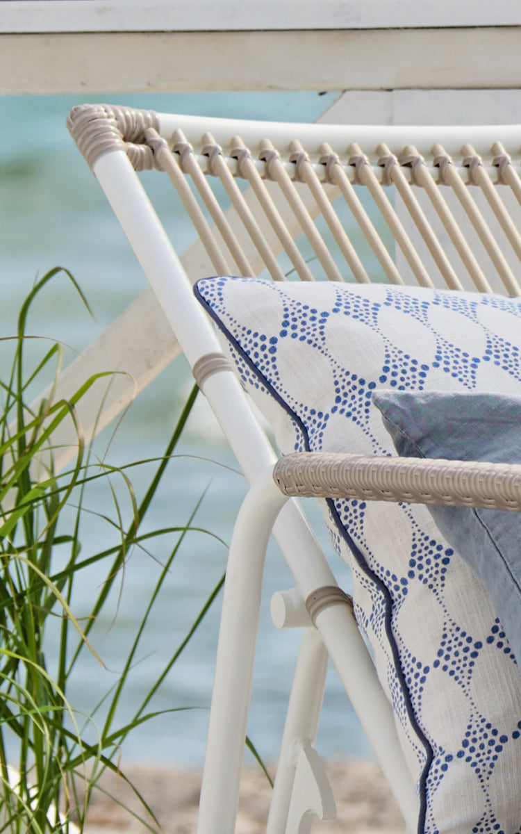 This is a close-up image of Josephine sunbed in dove White aluminium artfibre.