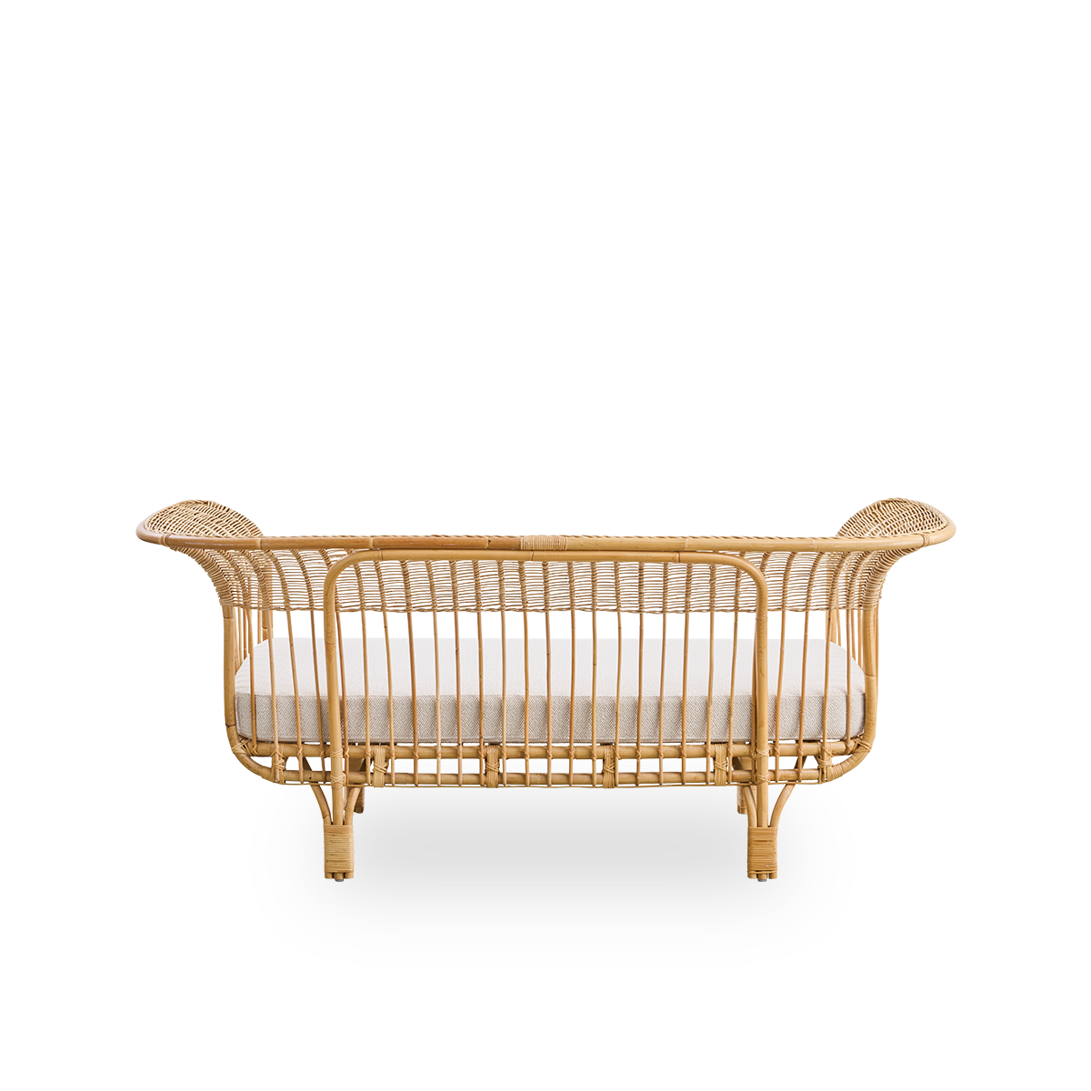 Plain back view of Belladonna sofa in natural rattan, designed by Franco Albini and Franca Helg. The sofa has an elegant expression with thin legs and a majestic seat with many detailed windings.