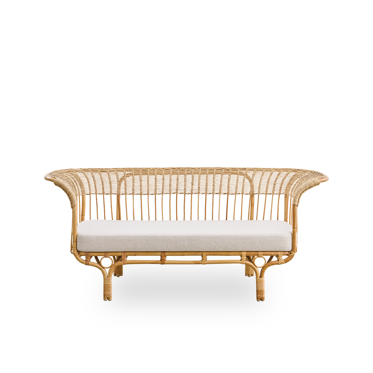 Front view of Belladonna sofa in natural rattan, designed by Franco Albini and Franca Helg. The sofa has an elegant expression with thin legs and a majestic seat with many detailed windings.