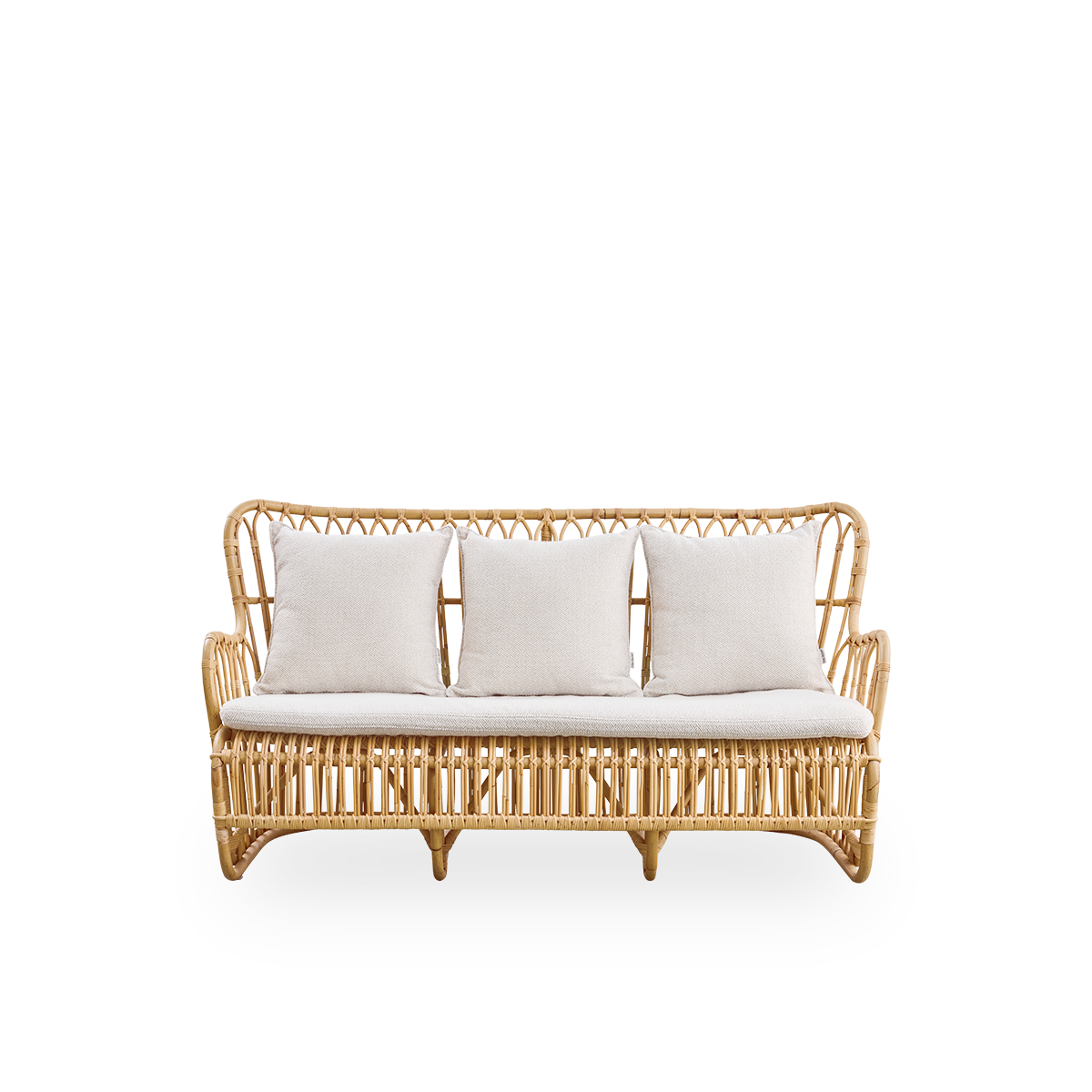 Front view of the Tulip wicker sofa designed by Tove Kindt-Larsen, with soft organic lines.
Handcrafted from high-quality Indonesian rattan.