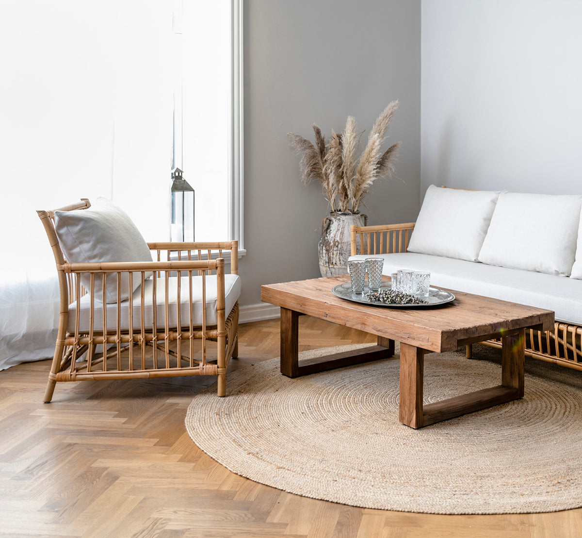 Caroline Lounge Chair