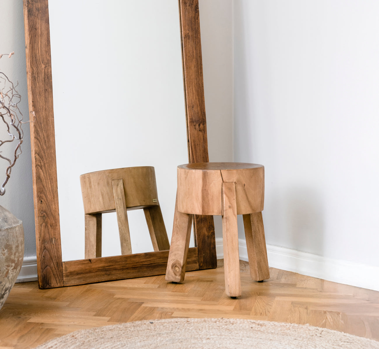 Sika・Design シカ・デザイン　スツール Roger ロジャースツール Round rustic teak stool | Roger Stool