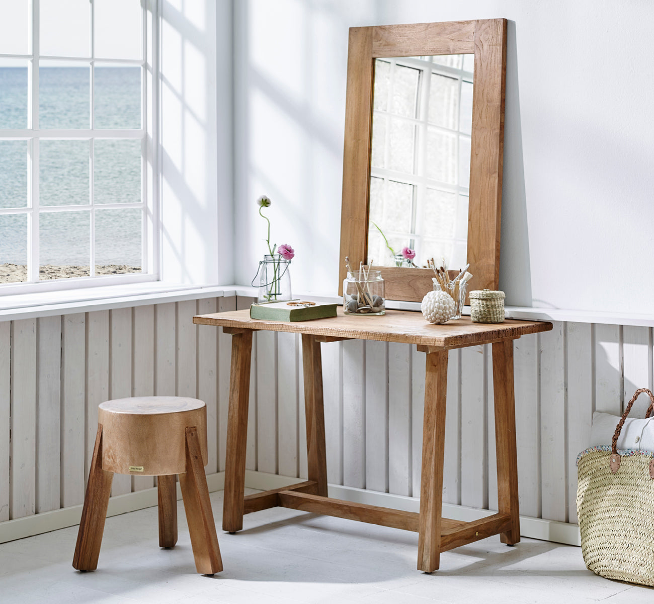 Sika・Design シカ・デザイン　スツール Roger ロジャースツール Round rustic teak stool | Roger Stool
