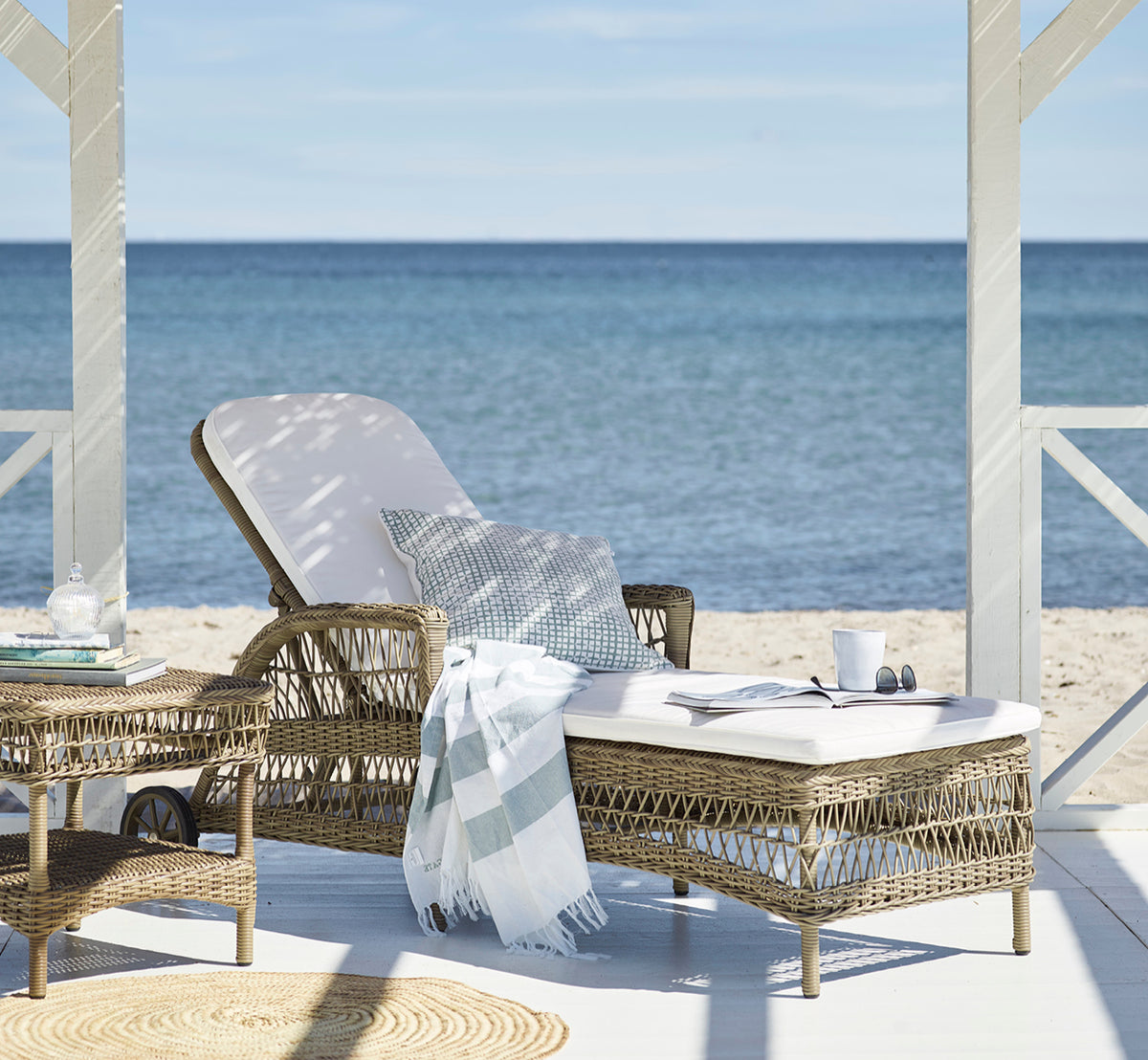 Daisy Exterior Sunbed