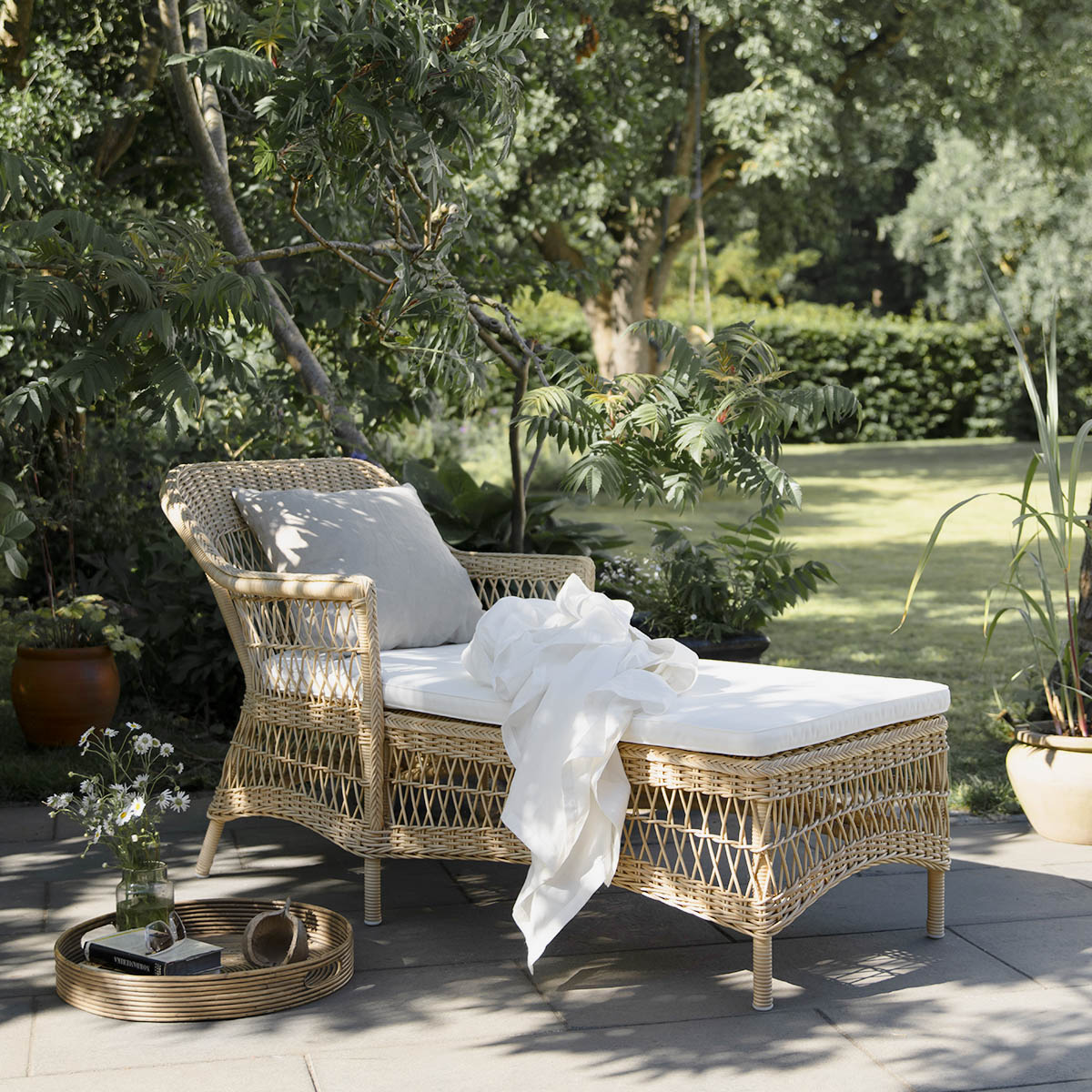 Olivia Exterior Sunbed