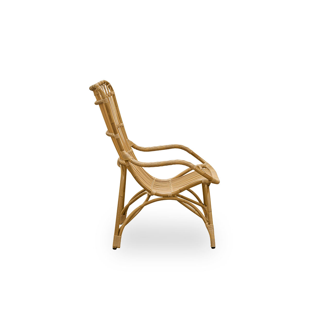 Plain side view of Monet outdoor lounge chair with high backrest and armrests presented in Natural color. Aluminium frame in rattan look with ArtFibre windings.