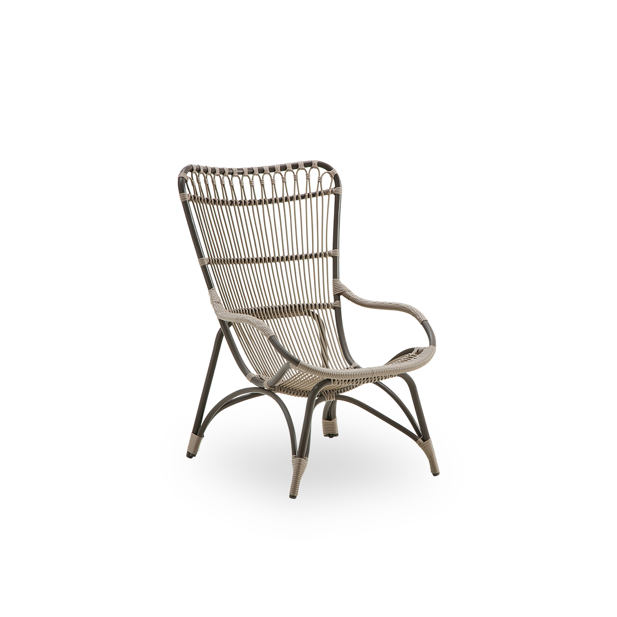 Side view of Monet outdoor lounge chair with high backrest and armrests presented in Moccaccino color. Aluminium frame with ArtFibre windings.