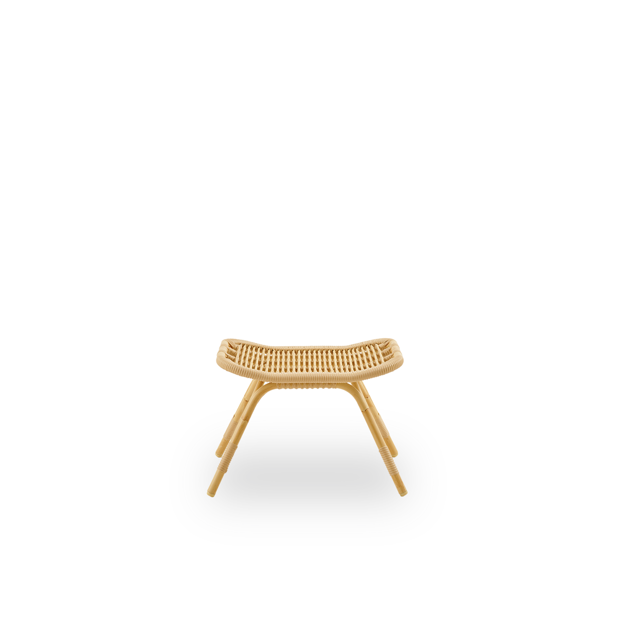 Front view of the Monet outdoor footstool in natural color.
Aluminium frame in rattan look with ArtFibre windings.