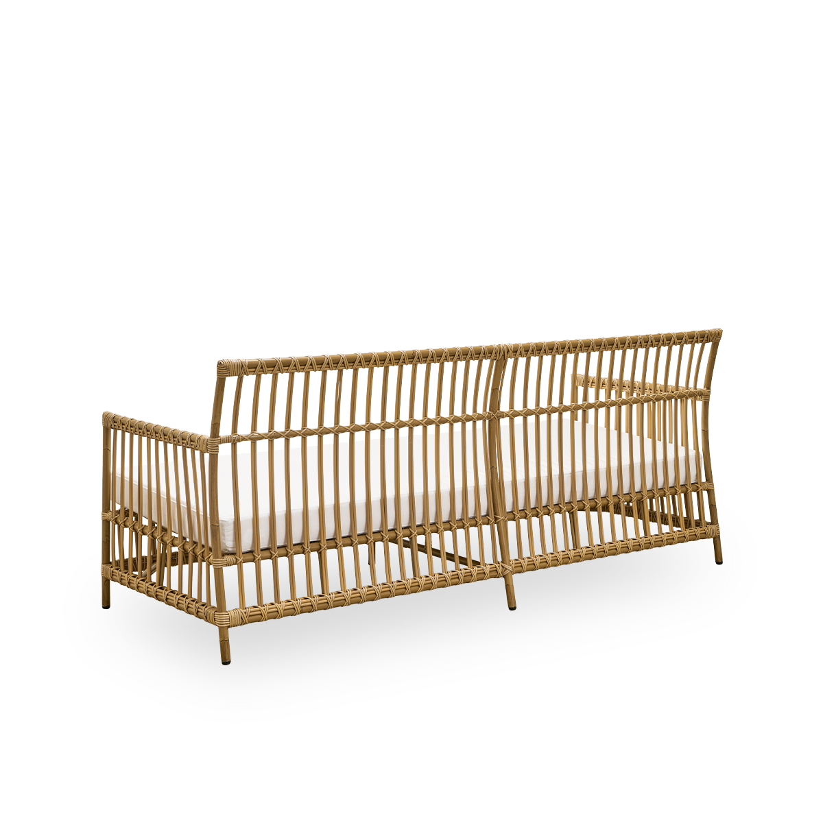 Plain back view of Caroline outdoor 3-seater sofa in Antique color, simple and elegant Danish design. Aluminium frame in rattan look with ArtFibre bindings.