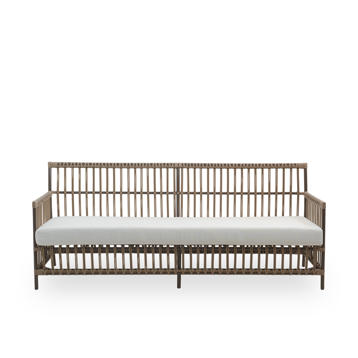Front view of Caroline outdoor 3-seater sofa in Moccaccino color, simple and elegant Danish design. Aluminium frame with ArtFibre bindings.