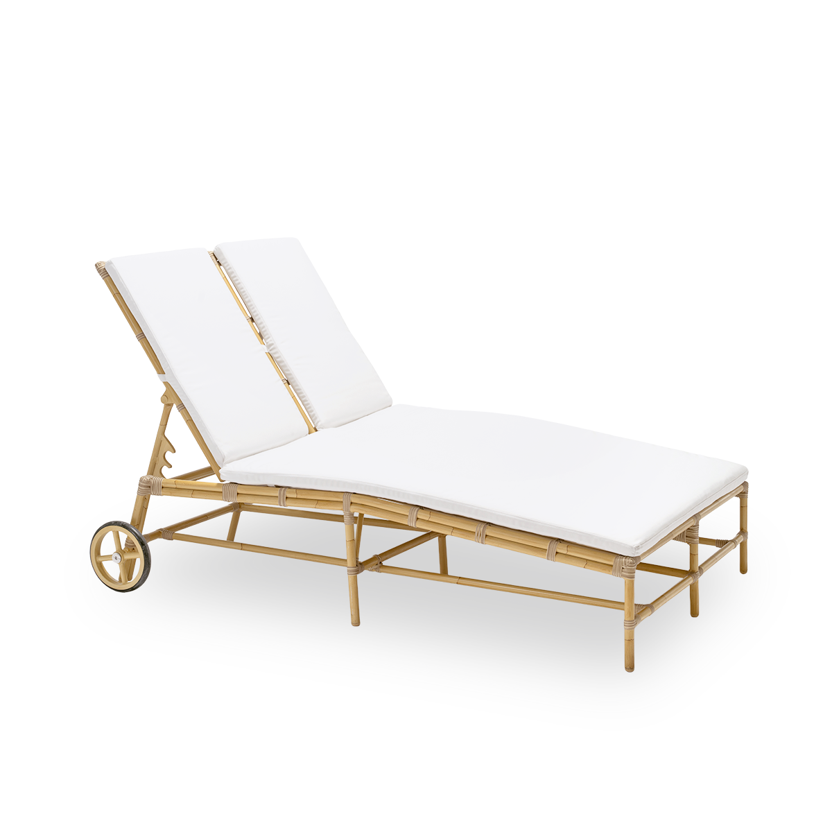 Side view of the Julietta exterior double sunbed with seat cushion, in natural aluminium and ArtFibre. Designed by Sika-Design and built in weather-resistant materials for two to share.