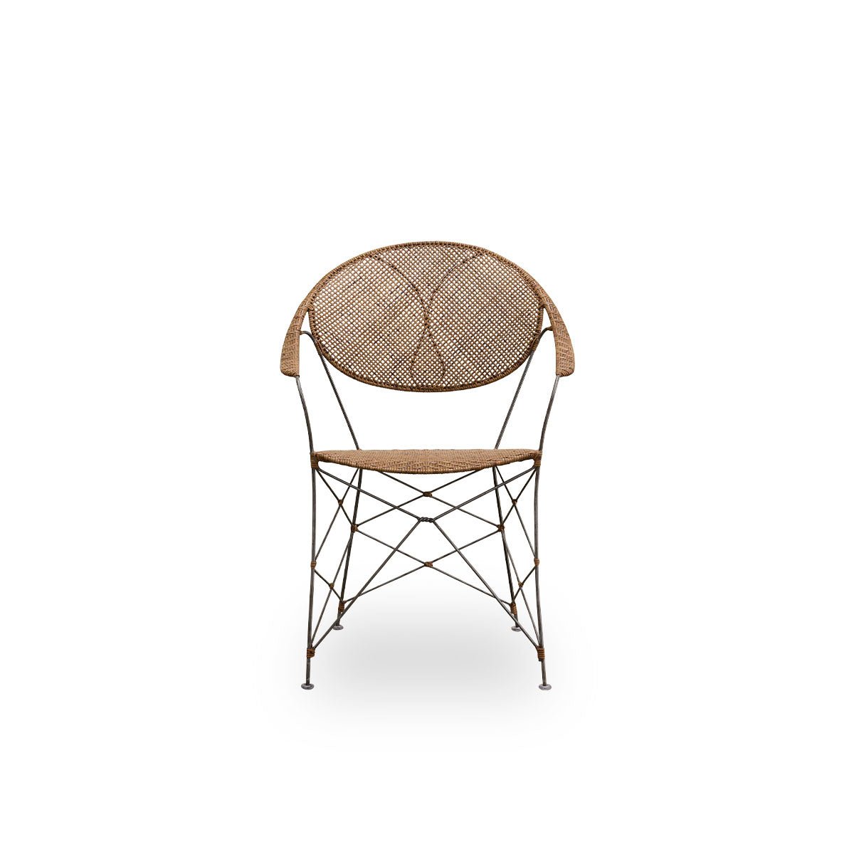 Front view of the Funky dining chair designed by Yuzuru Yamakawa.
The chair has a steel frame with a handwoven seat and backrest made from high-quality Indonesian rattan in hazelnut color.