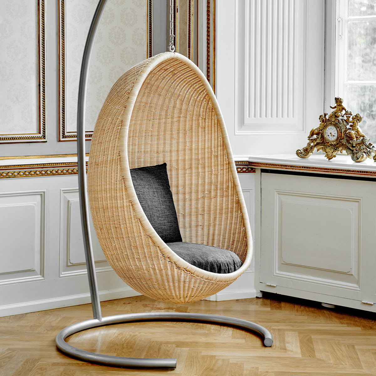 Hanging Egg Chair